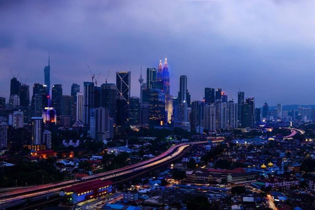 10Mins To Klcc W Lrt+Mall+Netflix Muji Urban Kuala Lumpur Luaran gambar